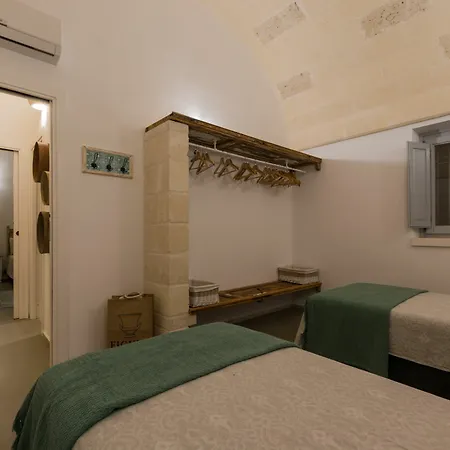 Trullo La Specchia * Cisternino