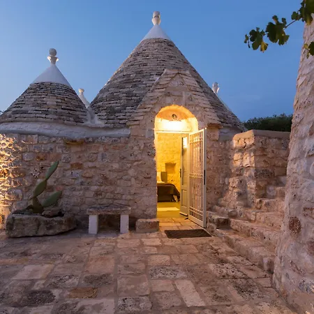 Trullo La Specchia * Cisternino